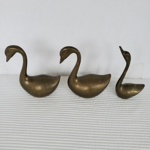 3 Swan Brass Figurines Bird Vintage 5.5 & 6" Tall" - Picture 4 of 8